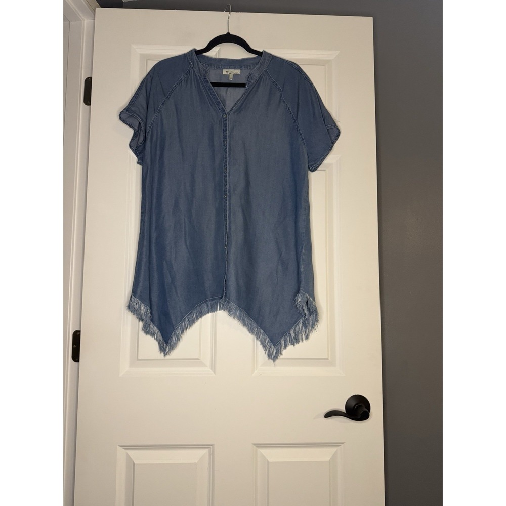 Hester Orchard Chambray Short Sleeve Top Fray Shark bite Hem Large Blue